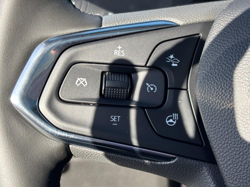 Chevrolet TrailBlazer Vehicle Image 13