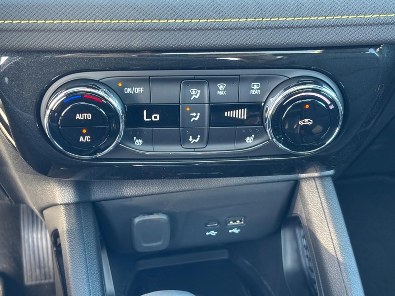 Chevrolet TrailBlazer Vehicle Image 18