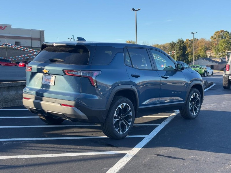 Chevrolet Equinox Vehicle Image 04