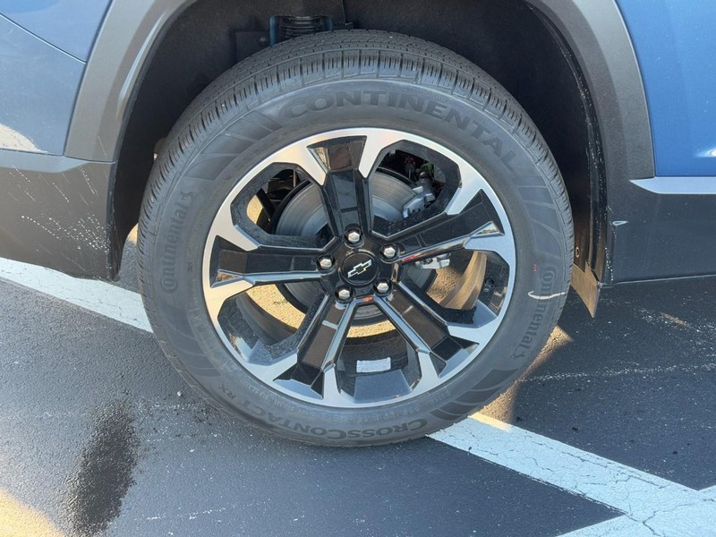 Chevrolet Equinox Vehicle Image 05