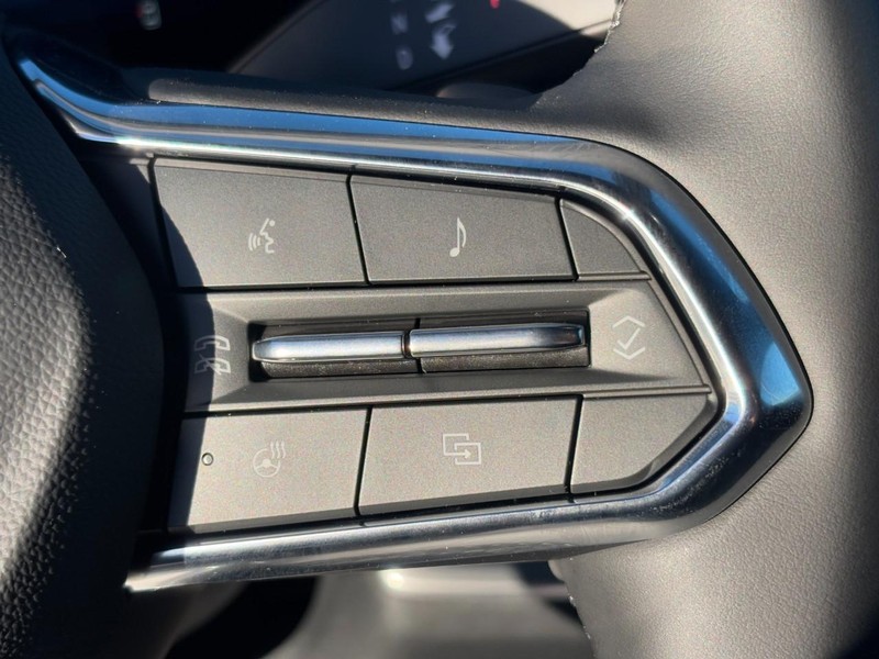 Chevrolet Equinox Vehicle Image 14