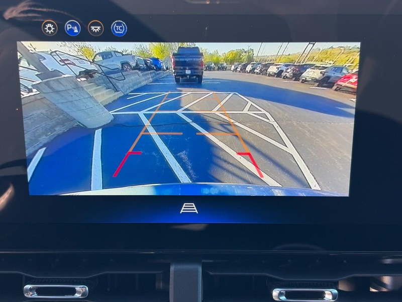 Chevrolet Equinox Vehicle Image 17