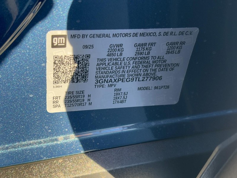 Chevrolet Equinox Vehicle Image 23