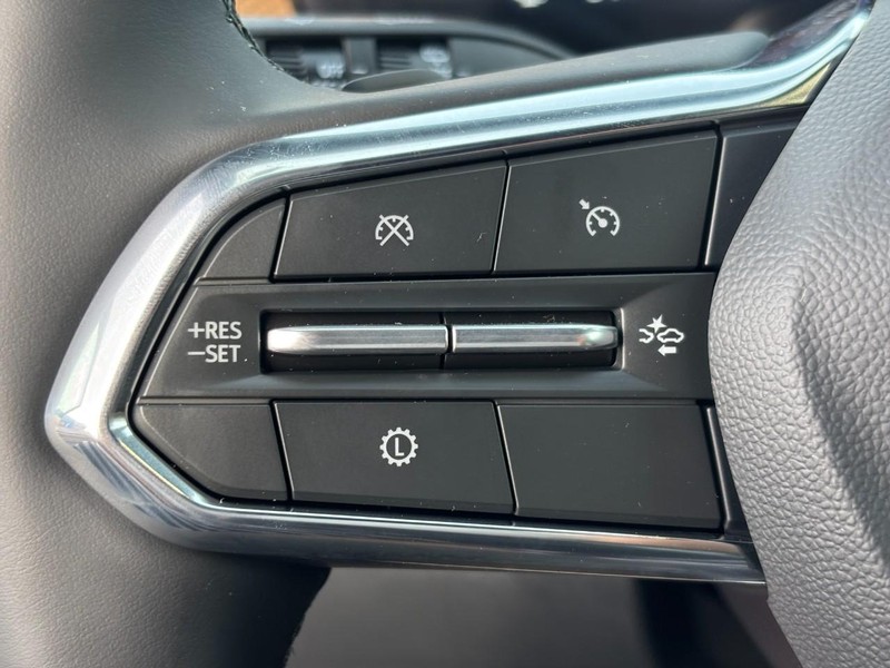 Chevrolet Equinox Vehicle Image 13