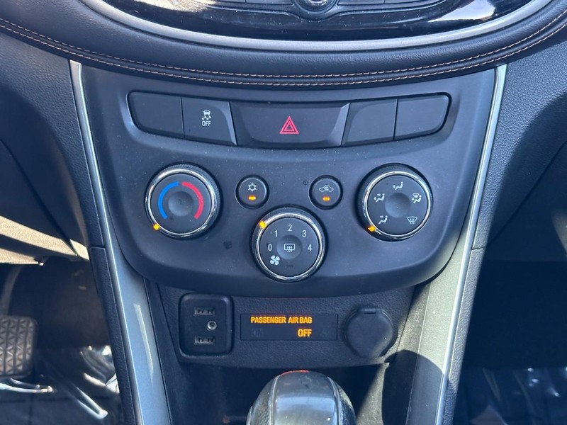 Chevrolet Trax Vehicle Image 14