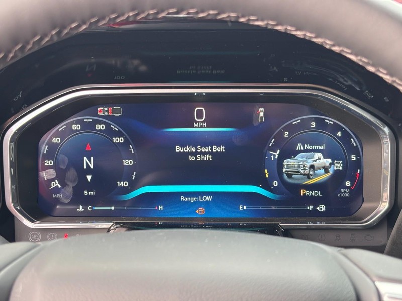 Chevrolet Silverado 3500HD Vehicle Image 15