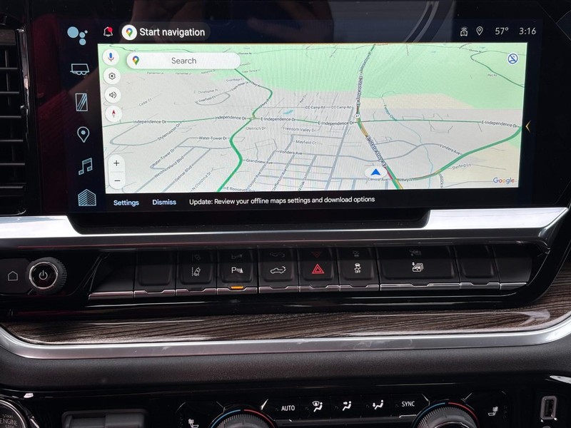 Chevrolet Silverado 3500HD Vehicle Image 18