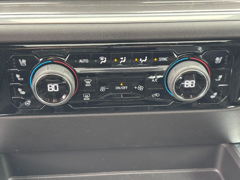 Chevrolet Silverado 1500 Vehicle Image 19