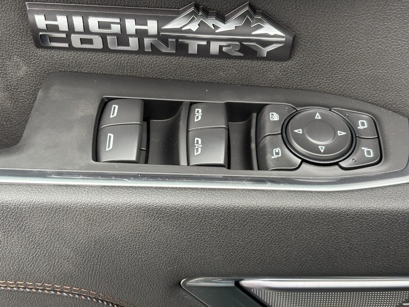 Chevrolet Silverado 1500 Vehicle Image 20