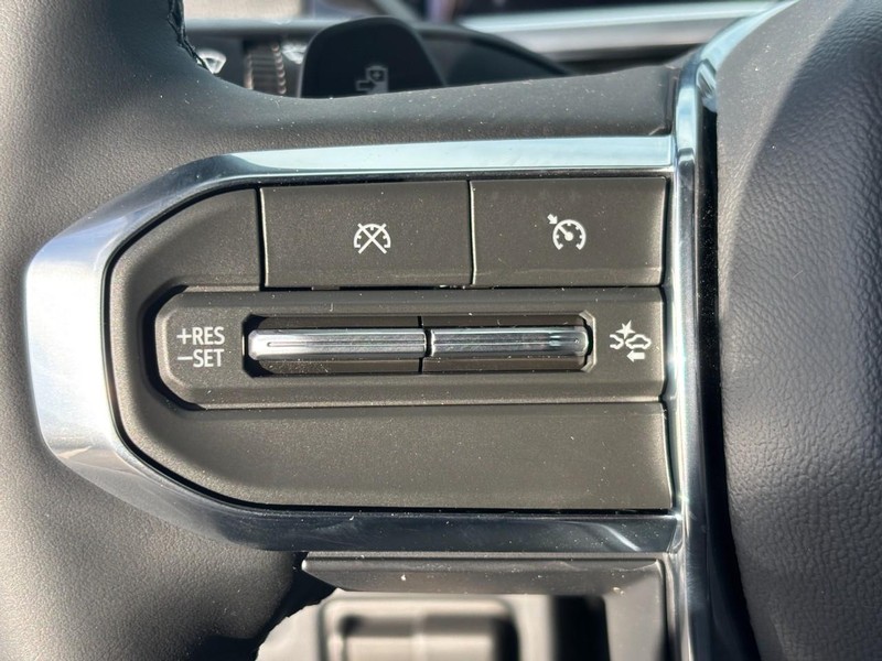 GMC Sierra EV Vehicle Image 12