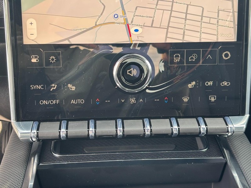 GMC Sierra EV Vehicle Image 18