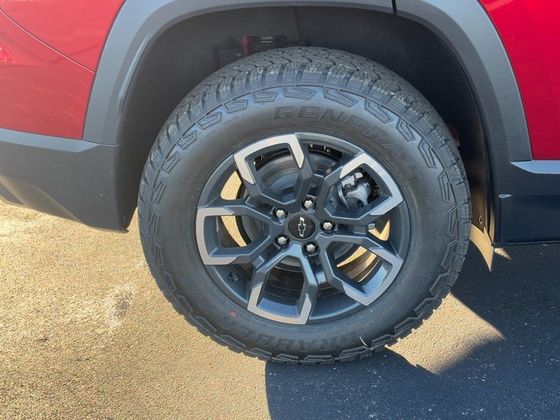 Chevrolet Equinox Vehicle Image 05