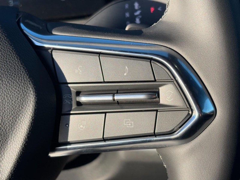 Chevrolet Equinox Vehicle Image 14