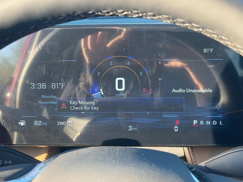 Chevrolet Equinox Vehicle Image 15