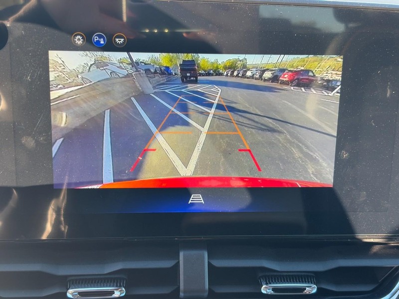 Chevrolet Equinox Vehicle Image 17