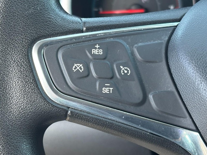 Chevrolet Malibu Vehicle Full-screen Gallery Image 17