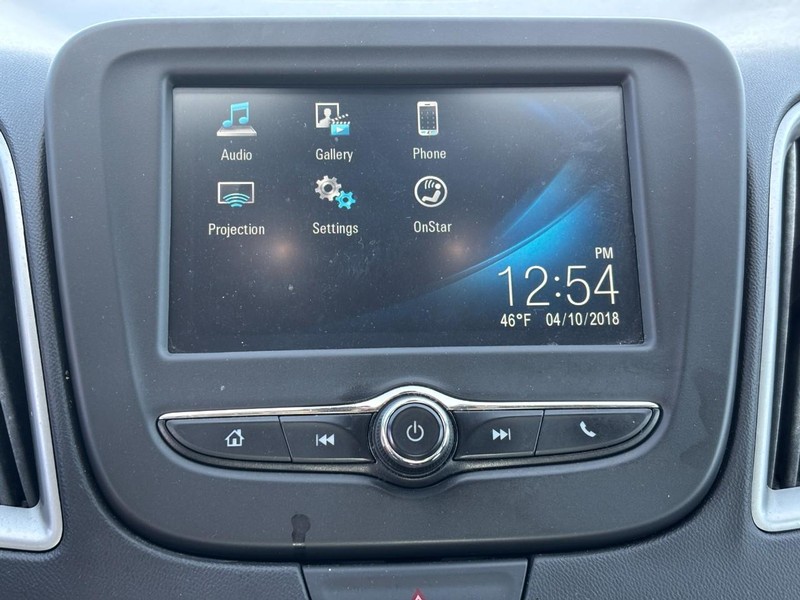 Chevrolet Malibu Vehicle Full-screen Gallery Image 20