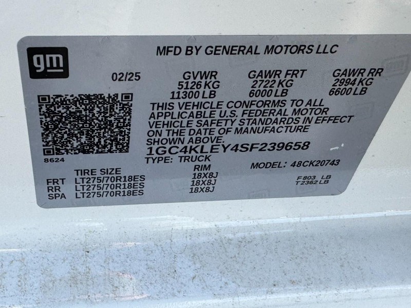 Chevrolet Silverado 2500HD Vehicle Image 16