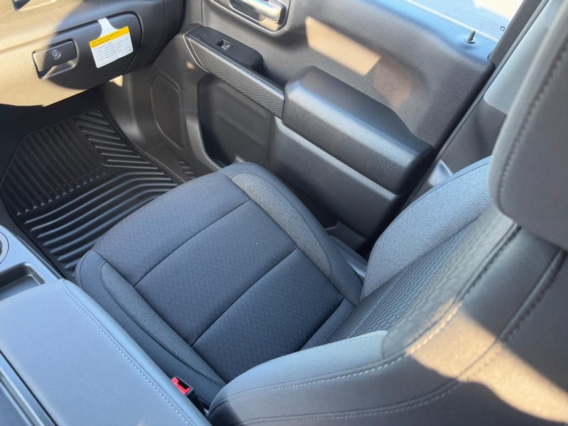 Chevrolet Silverado 1500 Vehicle Image 11