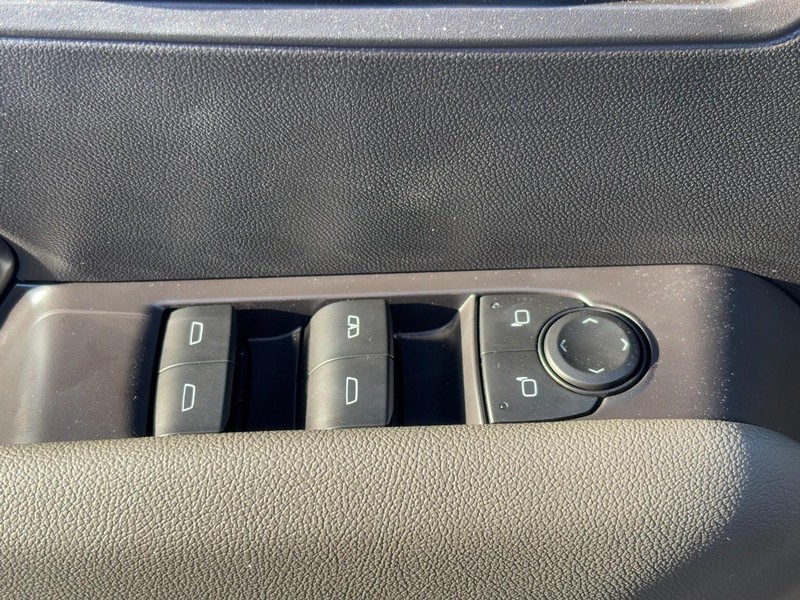 Chevrolet Colorado Vehicle Image 20