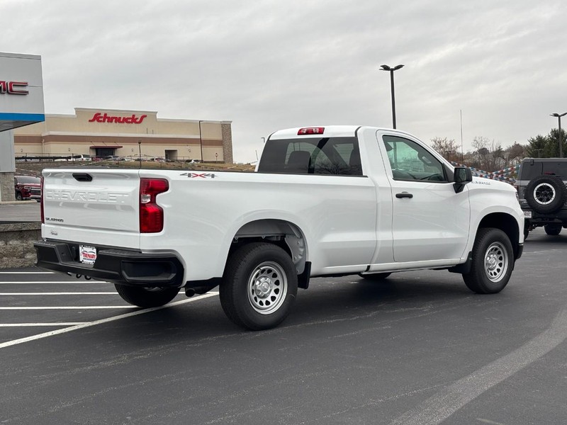 Chevrolet Silverado 1500 Vehicle Image 04
