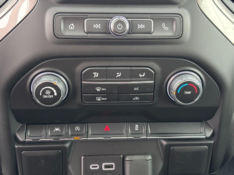 Chevrolet Silverado 1500 Vehicle Image 12