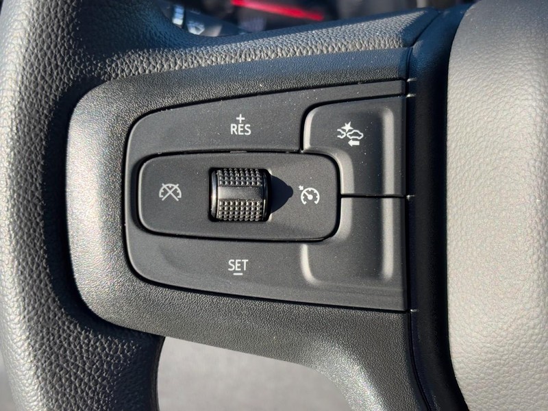 Chevrolet Silverado 1500 Vehicle Image 10
