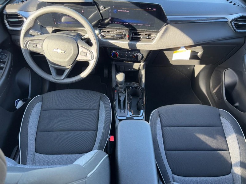 Chevrolet TrailBlazer Vehicle Image 07