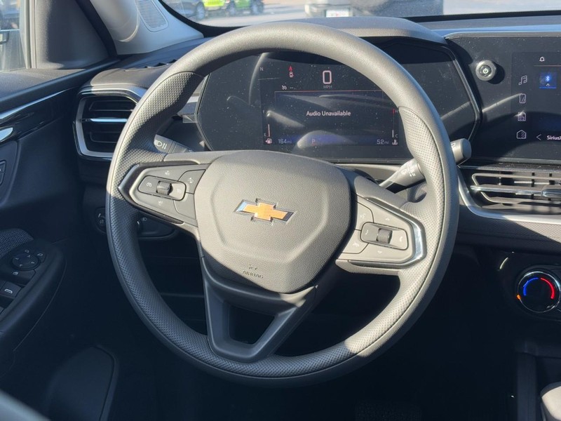 Chevrolet TrailBlazer Vehicle Image 08