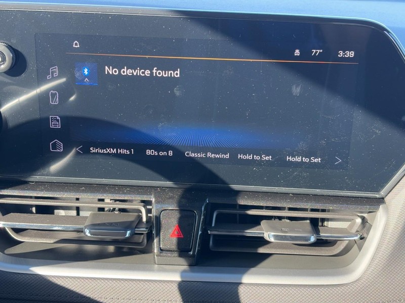 Chevrolet TrailBlazer Vehicle Image 09