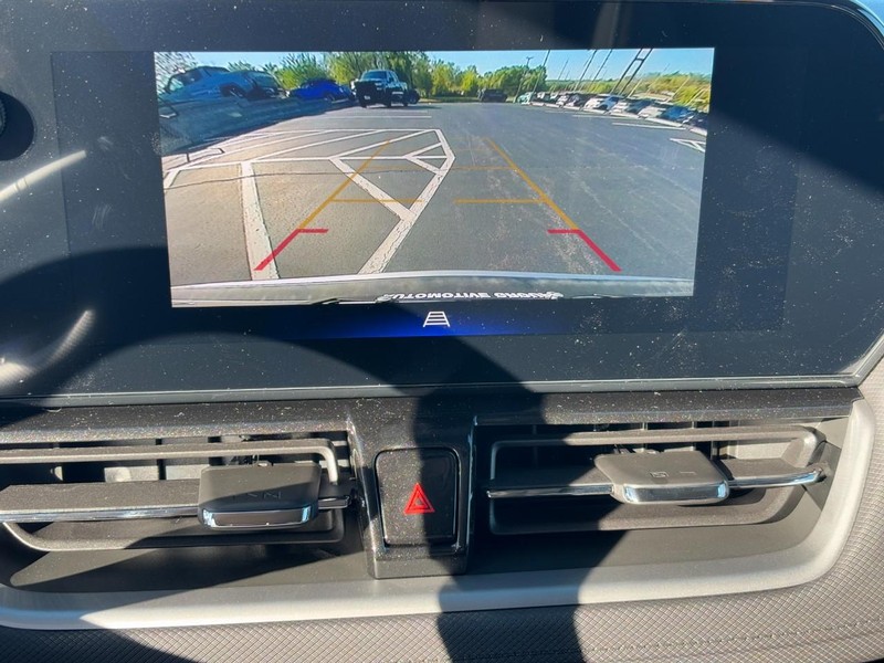 Chevrolet TrailBlazer Vehicle Image 17