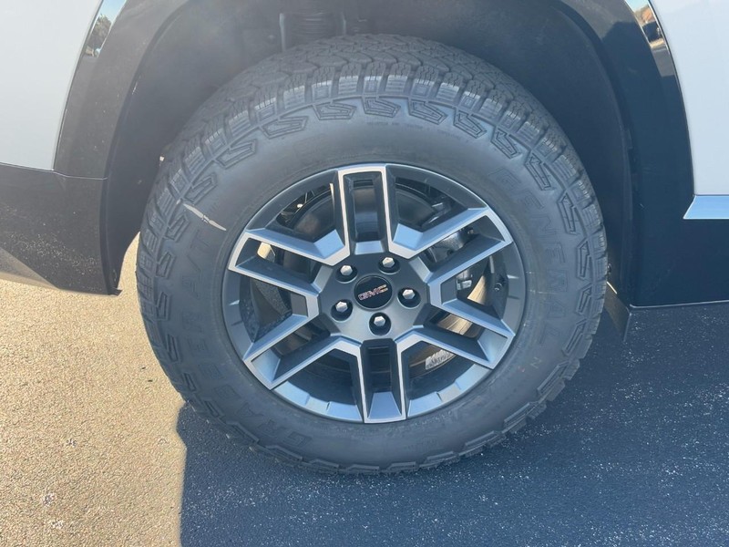 GMC Terrain Vehicle Image 05