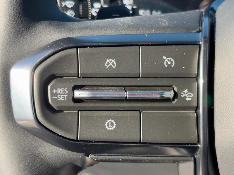 GMC Terrain Vehicle Image 12