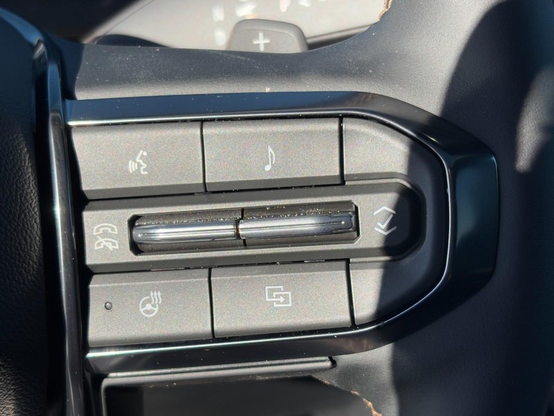 GMC Terrain Vehicle Image 13