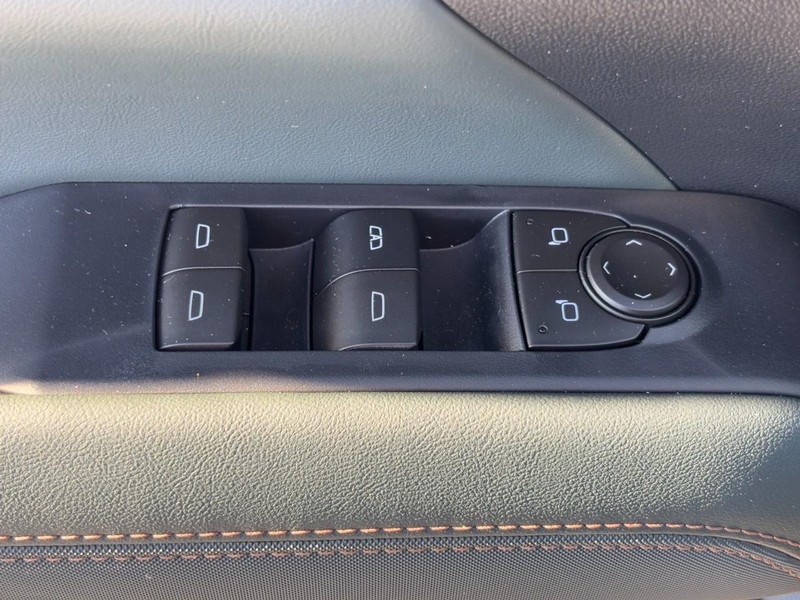 GMC Terrain Vehicle Image 18