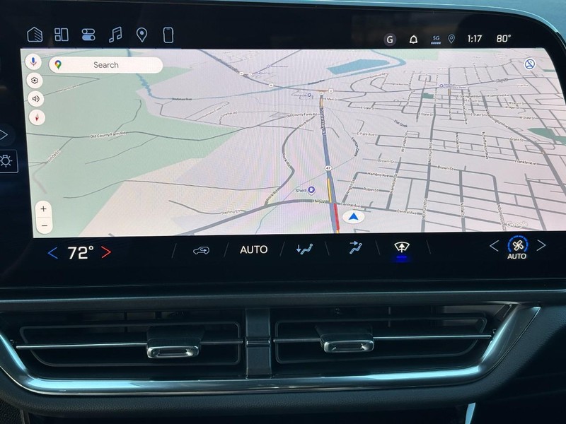 Chevrolet Equinox EV Vehicle Image 18