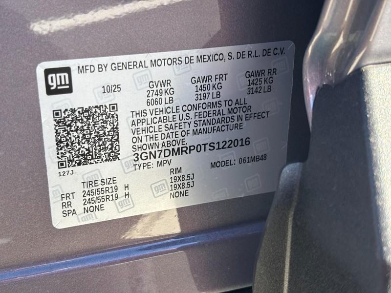Chevrolet Equinox EV Vehicle Image 23