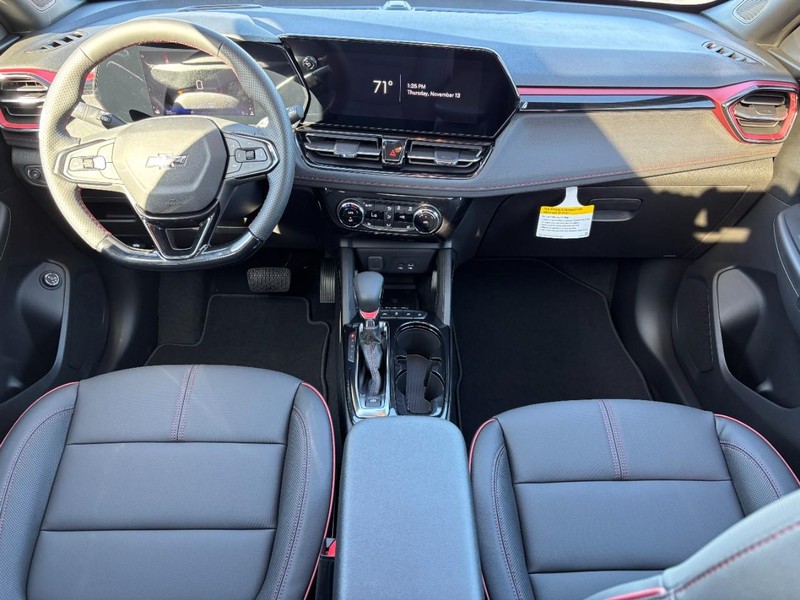 Chevrolet TrailBlazer Vehicle Image 07