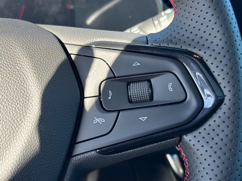 Chevrolet TrailBlazer Vehicle Image 14