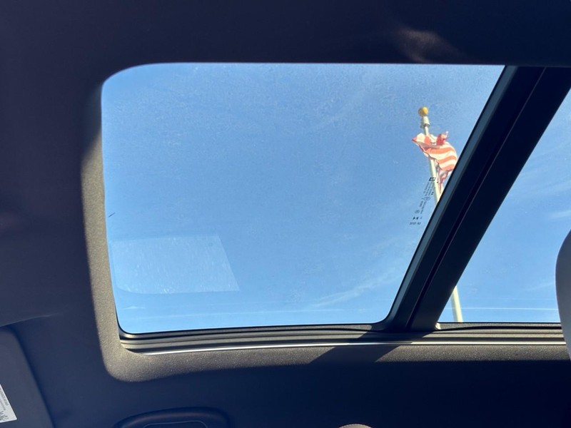 Chevrolet TrailBlazer Vehicle Image 22