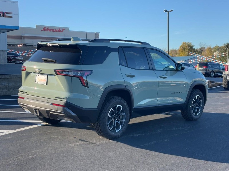 Chevrolet Equinox Vehicle Image 04