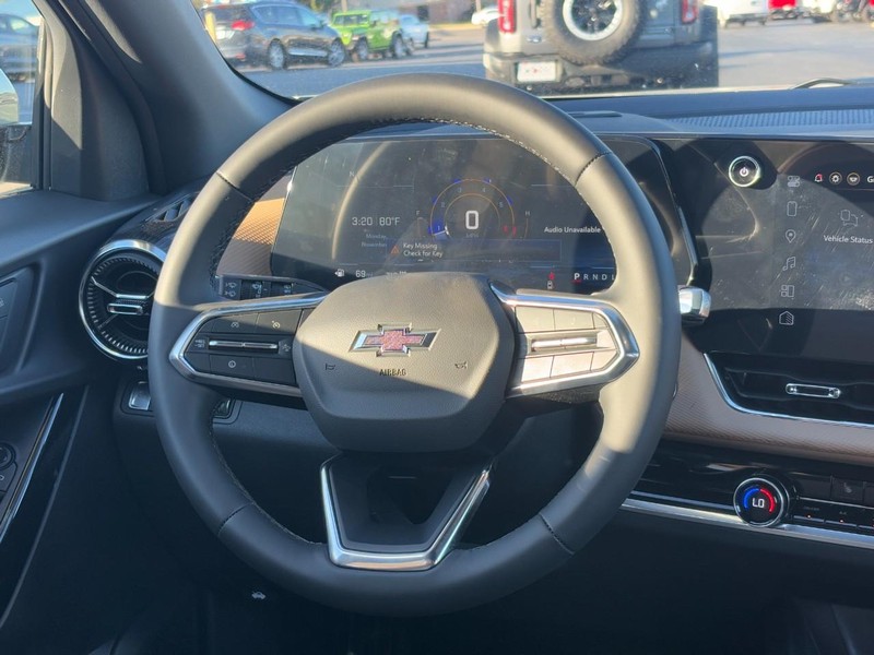 Chevrolet Equinox Vehicle Image 08