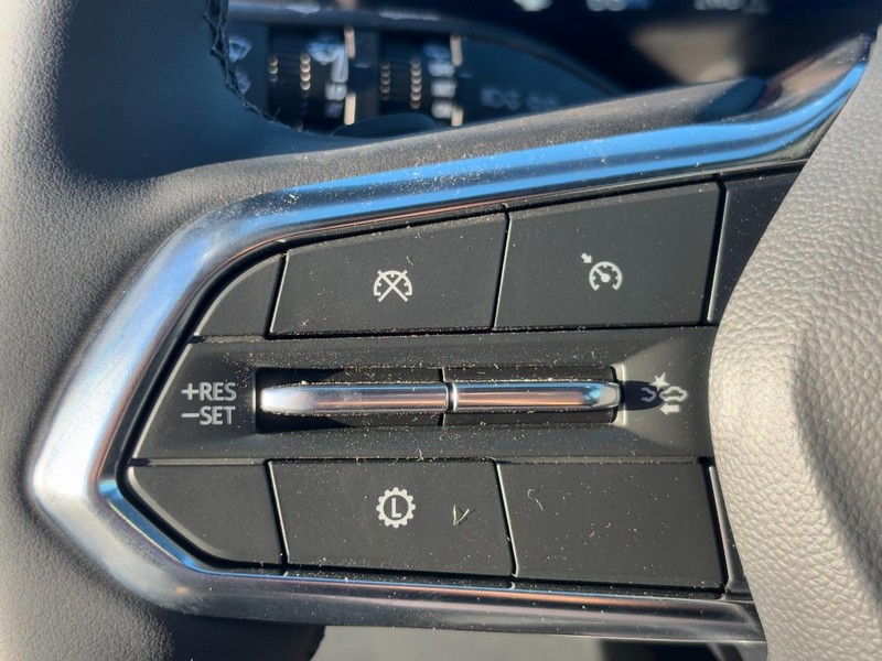 Chevrolet Equinox Vehicle Image 13