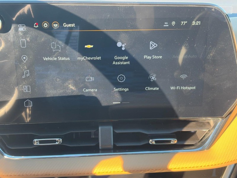 Chevrolet Equinox Vehicle Image 16