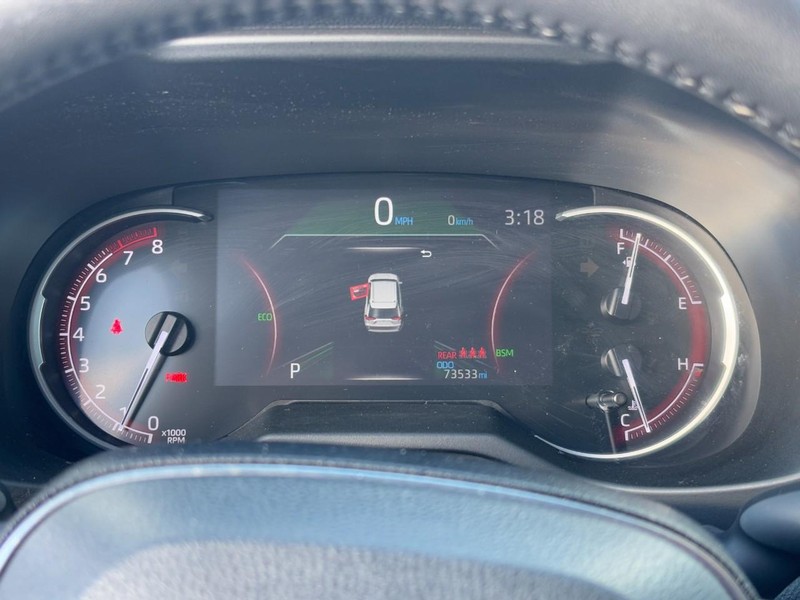 Toyota RAV4 Vehicle Image 19