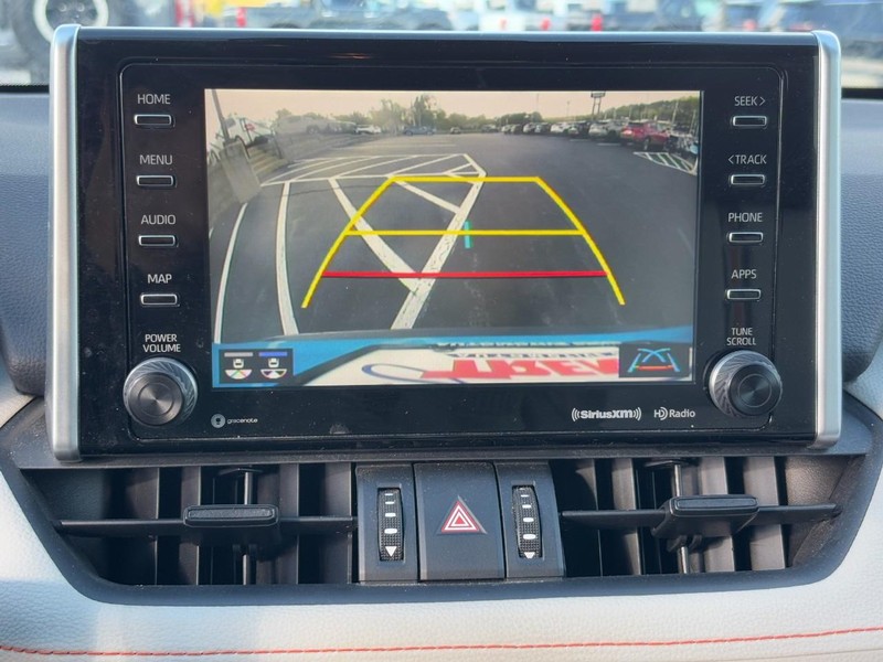 Toyota RAV4 Vehicle Image 21