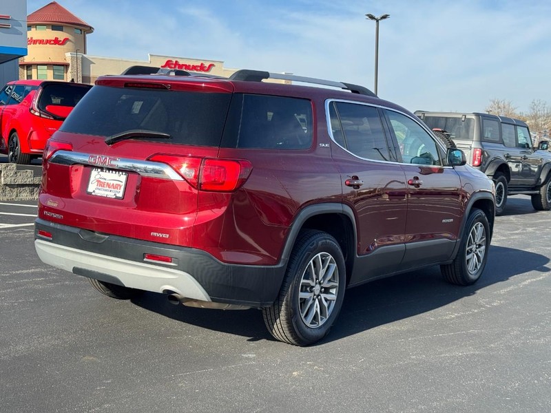 GMC Acadia Vehicle Image 03