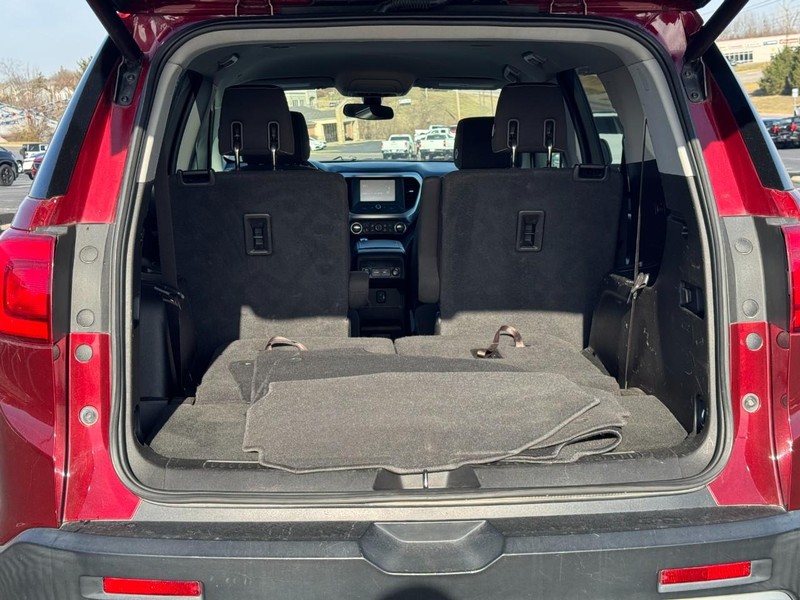 GMC Acadia Vehicle Image 04