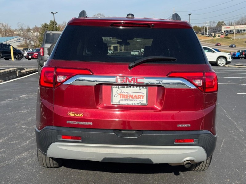 GMC Acadia Vehicle Image 05