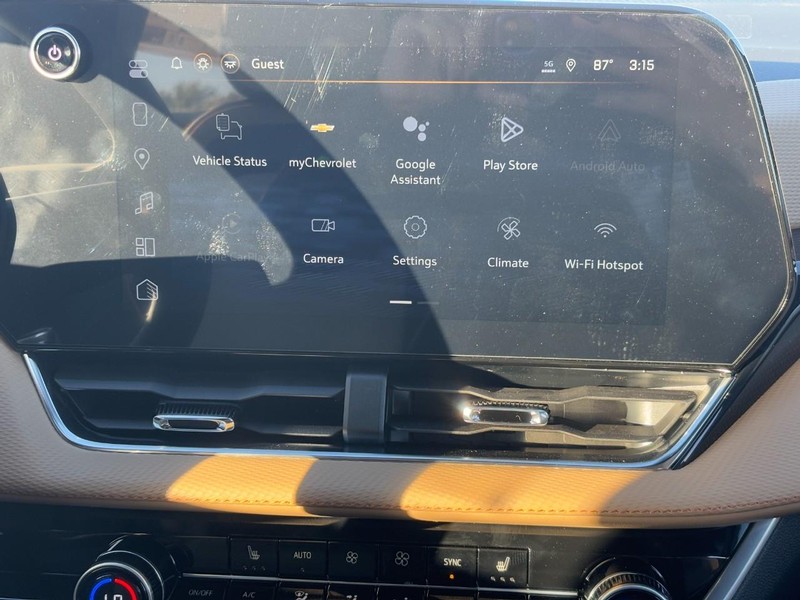 Chevrolet Equinox Vehicle Image 09